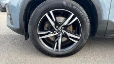 Volvo XC40 2.0 B3P Plus Dark 5dr Auto Petrol Estate